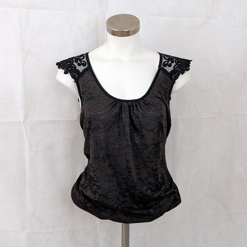 Julie's Closet Lace Trimmed Cap-sleeve Camo Top Y2K